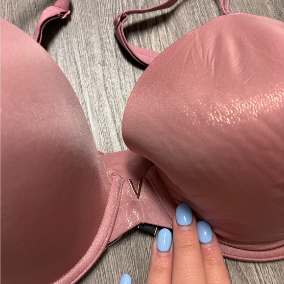 Victoria’s Secret Lined Demi 38DDD Bra - Picture 3 of 4
